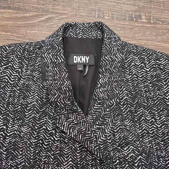 DKNY Women's Black and White Jacket - Picture 2 of 8